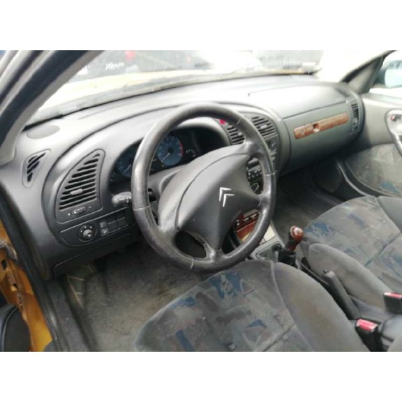 citroën xsara berlina del año 2001