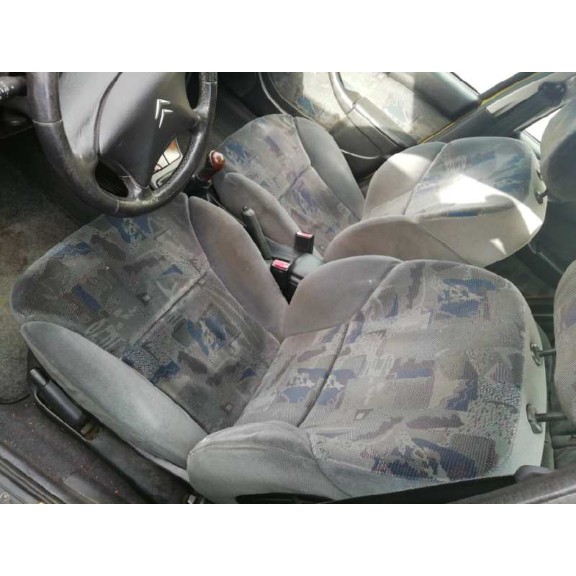 citroën xsara berlina del año 2001