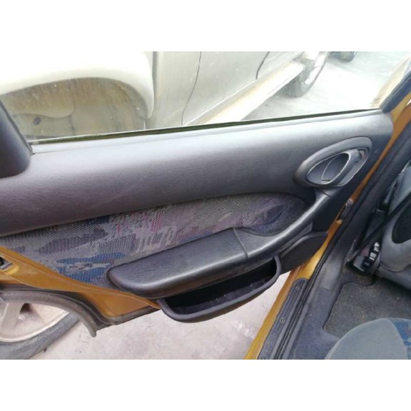 citroën xsara berlina del año 2001