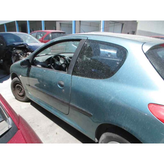 peugeot 206 berlina del año 2000