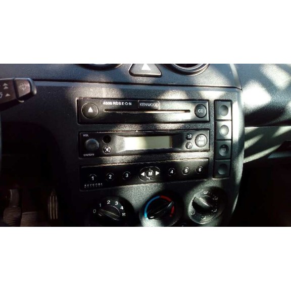 ford fiesta (cbk) del año 2003