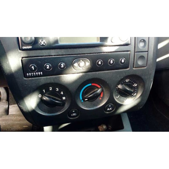 ford fiesta (cbk) del año 2003