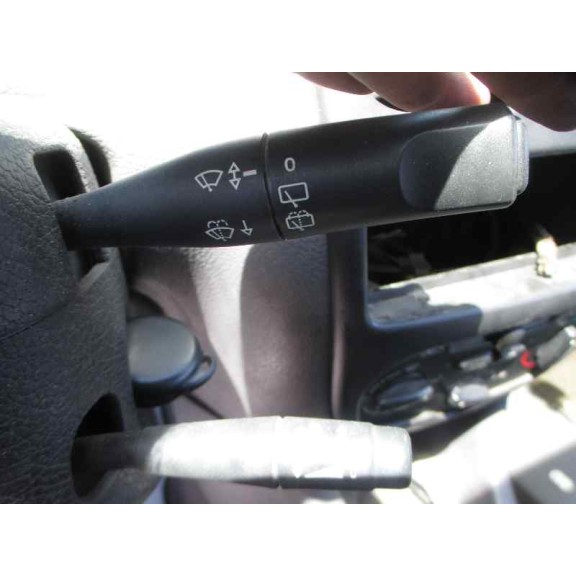 peugeot 206 berlina del año 2000