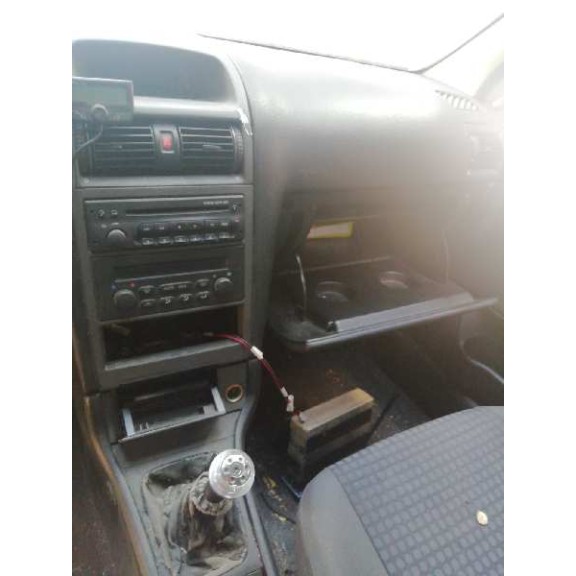 opel astra g berlina del año 2003