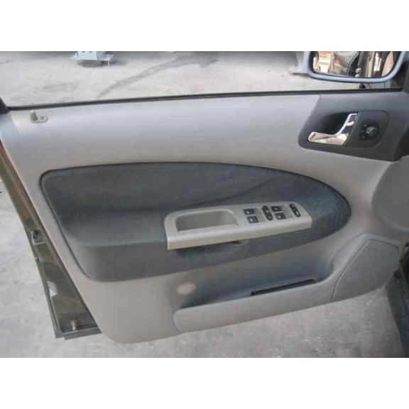 skoda octavia berlina (1u2) del año 2000