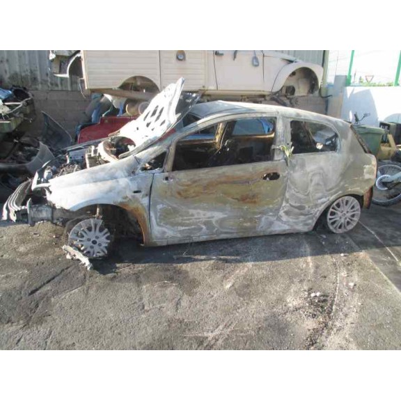 fiat punto (evo) (199) del año 2012