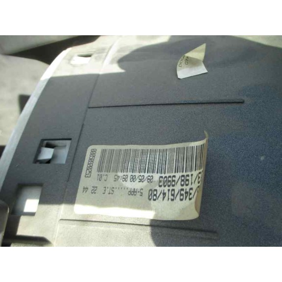 peugeot 206 berlina del año 2000