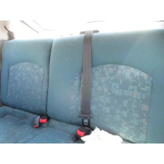 peugeot 206 berlina del año 2000