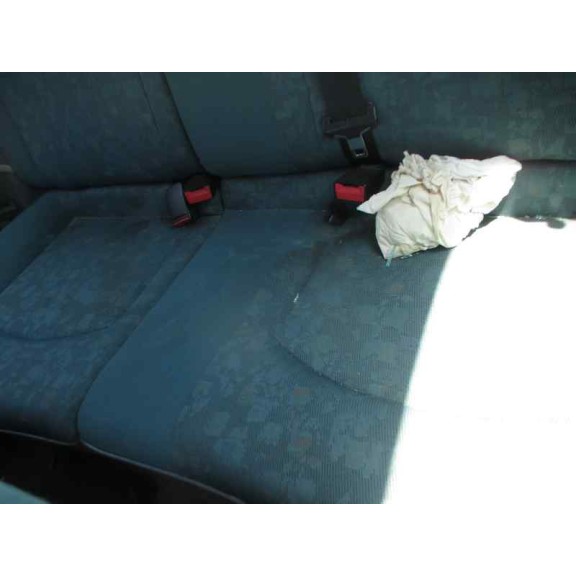 peugeot 206 berlina del año 2000