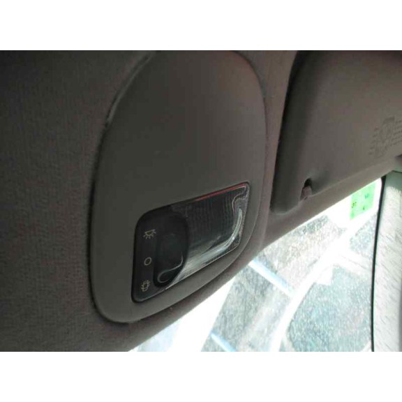 peugeot 206 berlina del año 2000