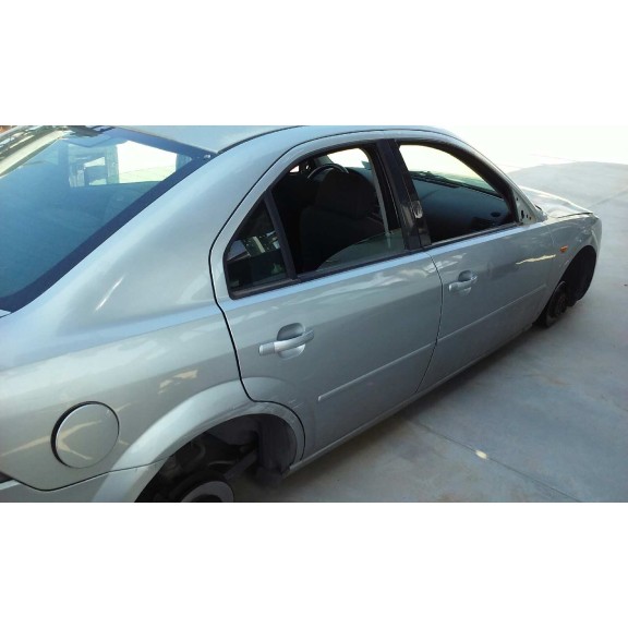 ford mondeo berlina (ge) del año 2001