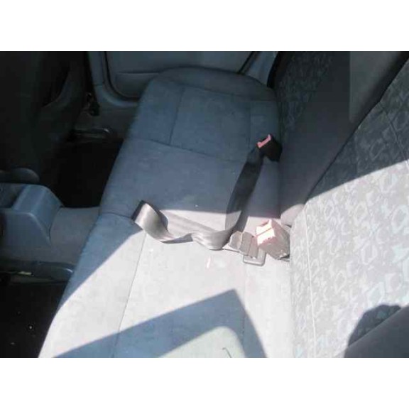 skoda octavia berlina (1u2) del año 2000