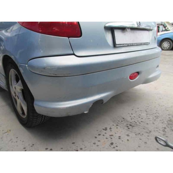 peugeot 206 berlina del año 2001