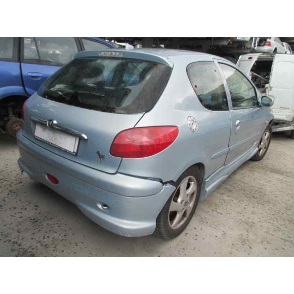 peugeot 206 berlina del año 2001