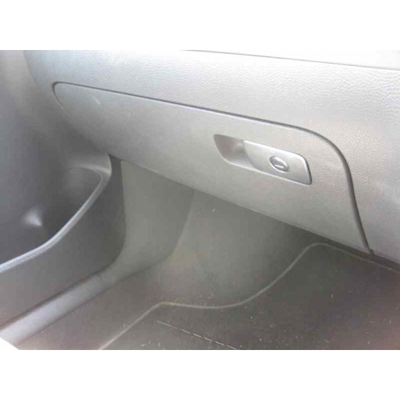 volkswagen golf v berlina (1k1) del año 2005