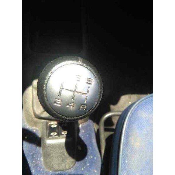 peugeot 106 (s2) del año 2000