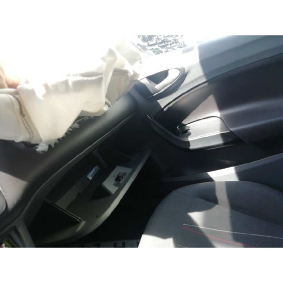 seat ibiza (6j5) del año 2012