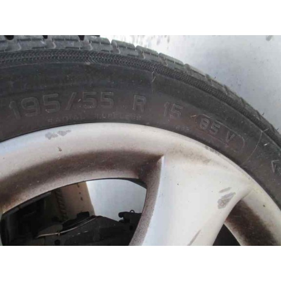 peugeot 206 berlina del año 2001