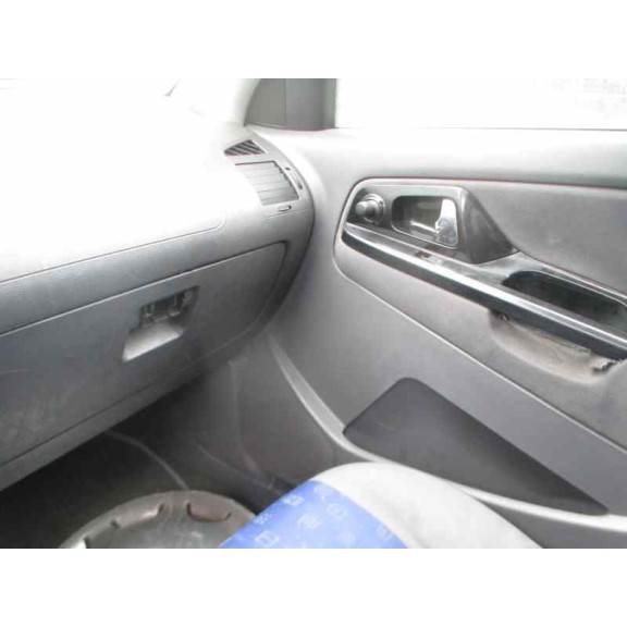 seat ibiza (6k1) del año 2000