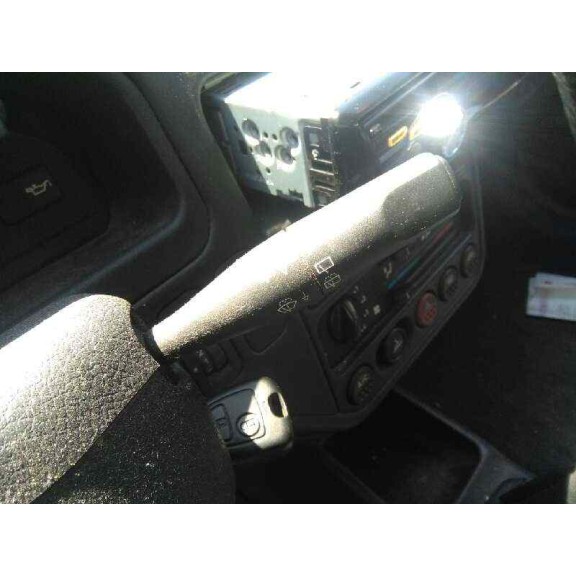 peugeot 106 (s2) del año 2000