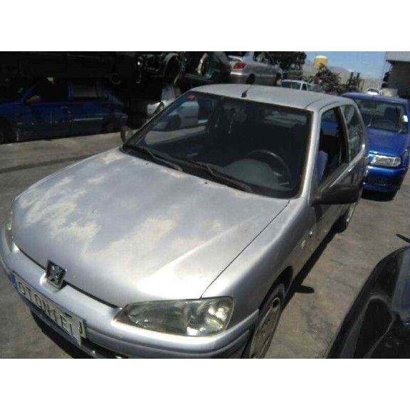 peugeot 106 (s2) del año 2000