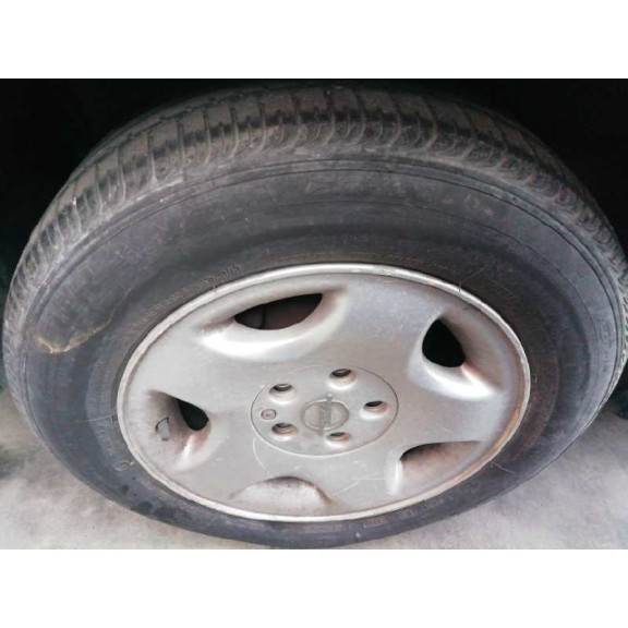 opel omega b del año 2001