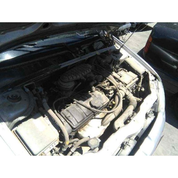 peugeot 106 (s2) del año 2000