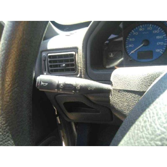 peugeot 106 (s2) del año 2000