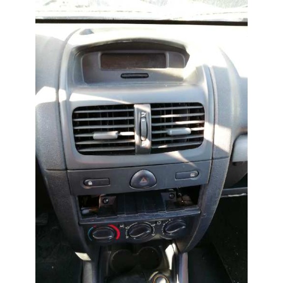 renault clio ii fase ii (b/cb0) del año 2007