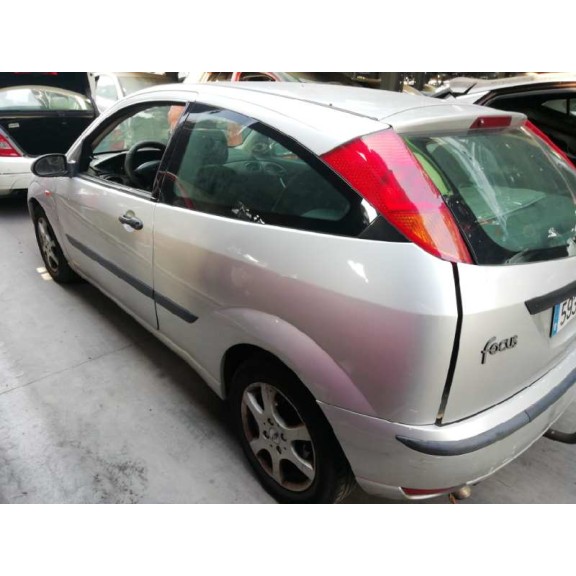 ford focus berlina (cak) del año 2004