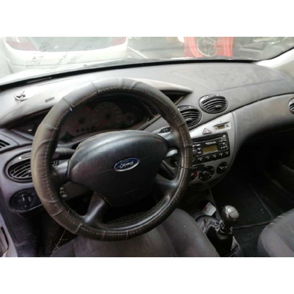 ford focus berlina (cak) del año 2004