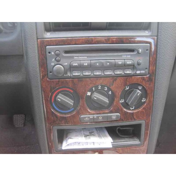 opel astra g berlina del año 2001