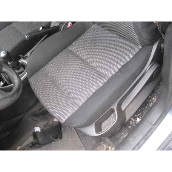 peugeot 307 berlina (s2) del año 2007