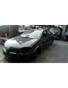 nissan primera berlina (p12) del año 2002