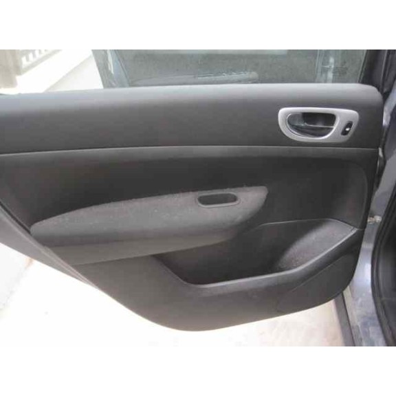 peugeot 307 berlina (s2) del año 2007