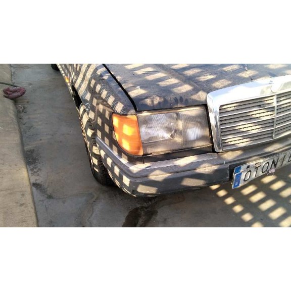 mercedes-benz clase e (w124) berlina del año 1985