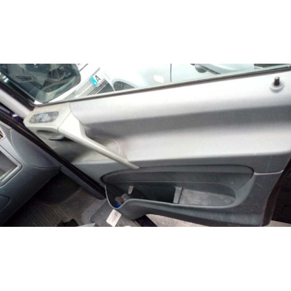 mercedes-benz vito caja cerrada 6.03  del año 2004