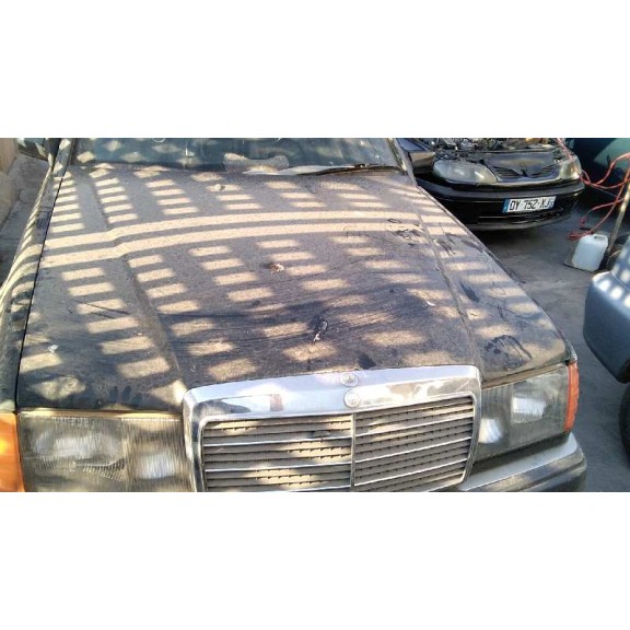 mercedes-benz clase e (w124) berlina del año 1985