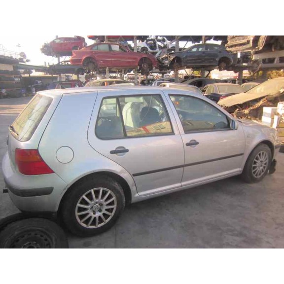volkswagen golf iv berlina (1j1) del año 2001