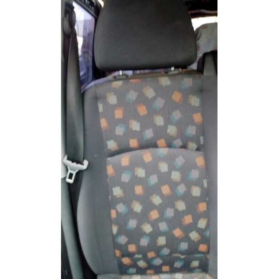 mercedes-benz vito caja cerrada 6.03  del año 2004