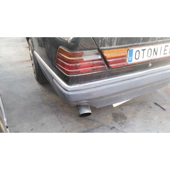 mercedes-benz clase e (w124) berlina del año 1985