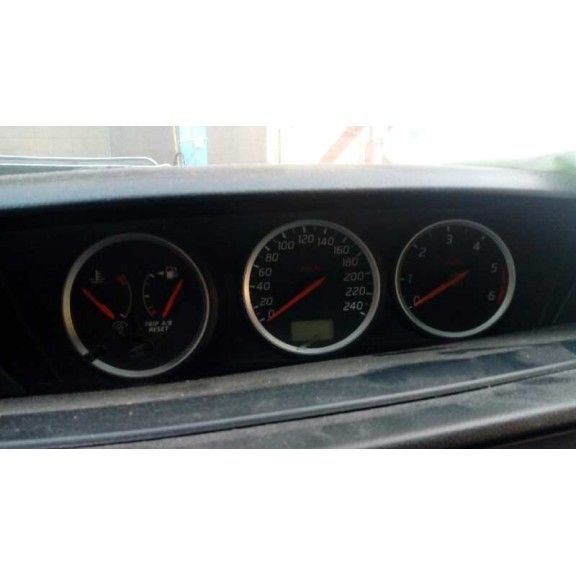 nissan primera berlina (p12) del año 2002