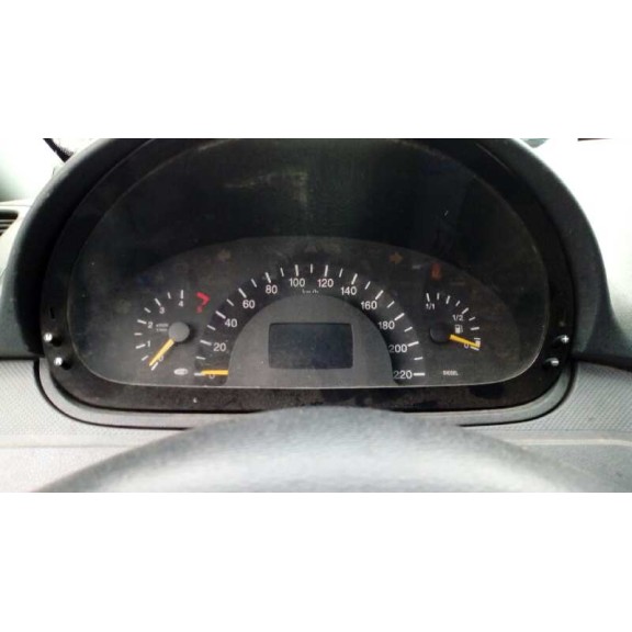 mercedes-benz vito caja cerrada 6.03  del año 2004