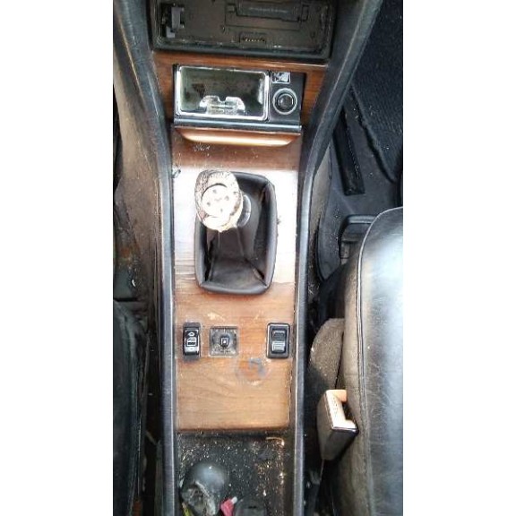 mercedes-benz clase e (w124) berlina del año 1985