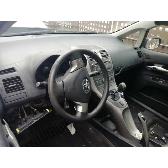 toyota auris del año 2007