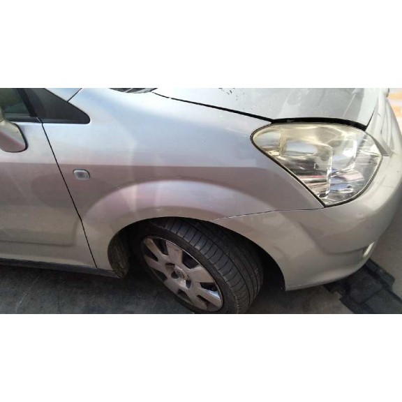 toyota corolla verso (r1) del año 2007