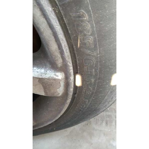 mercedes-benz clase e (w124) berlina del año 1985