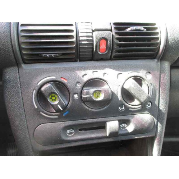 opel corsa b del año 1999