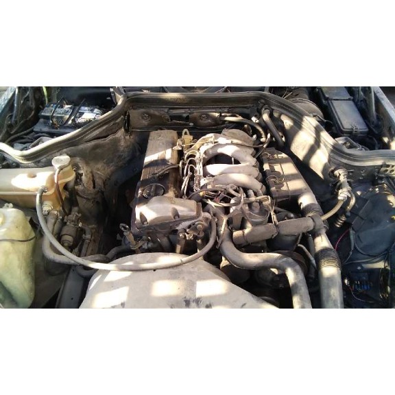 mercedes-benz clase e (w124) berlina del año 1985