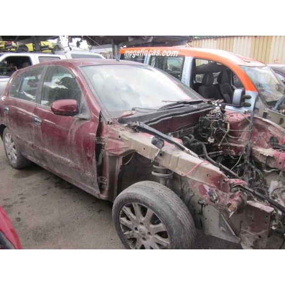 nissan almera (n16/e) del año 2004